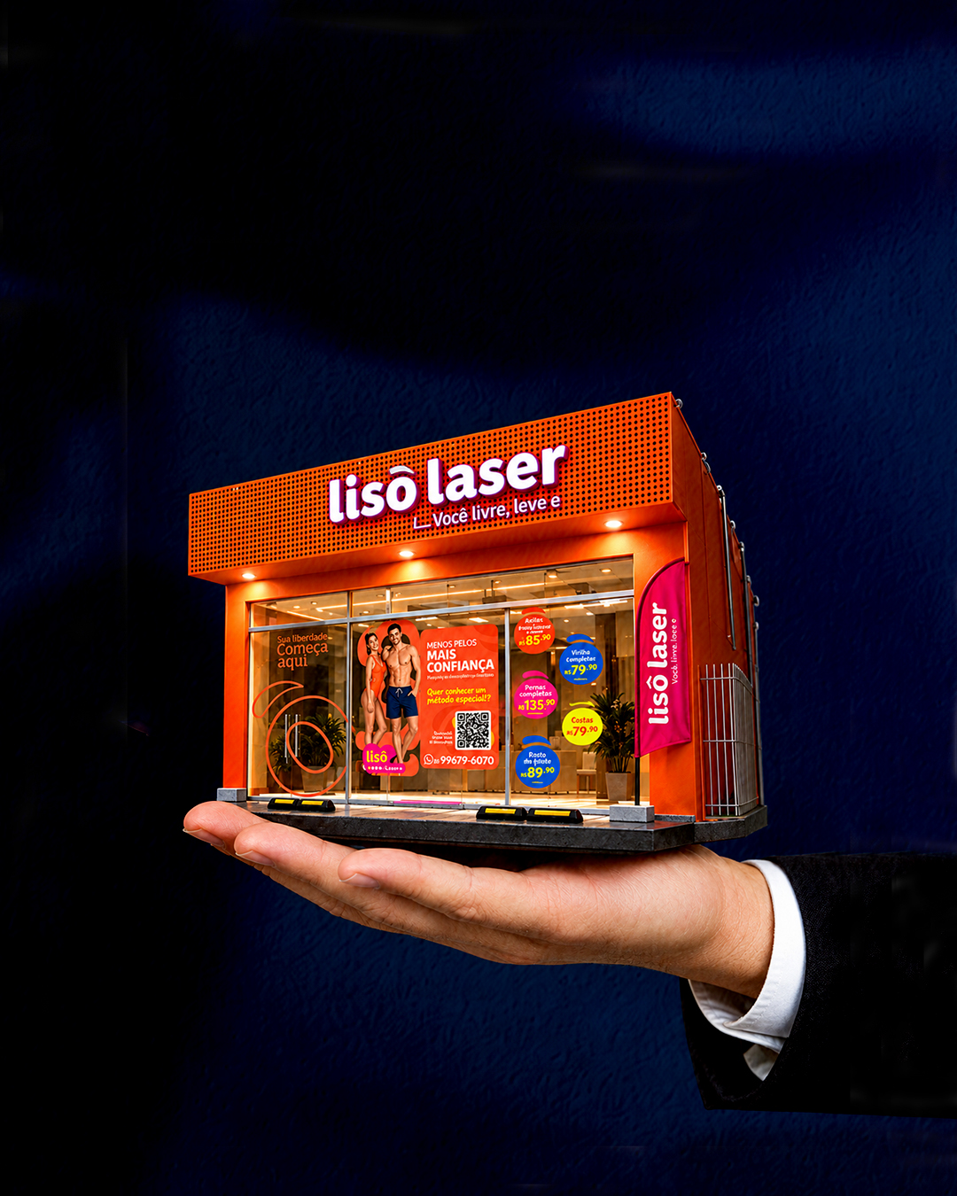 Maquete de unidade Lisô Laser na palma da mão, simbolizando o mapeamento de territórios